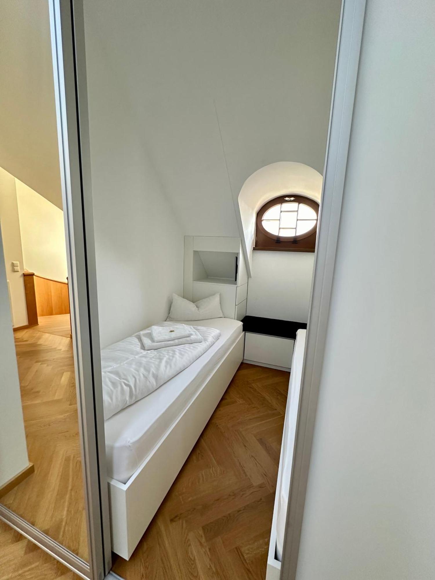 Luxus Suite Mit Einmaligem Blick Auf Die Frauenkirche Dresden Exteriör bild