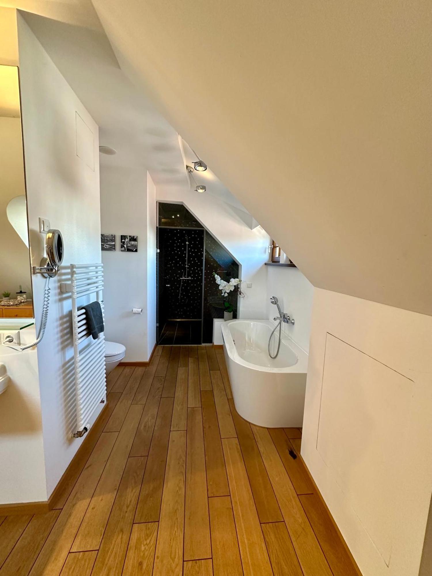 Luxus Suite Mit Einmaligem Blick Auf Die Frauenkirche Dresden Exteriör bild
